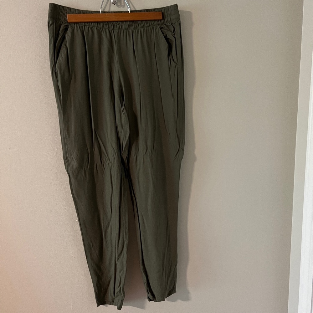 Divided by H&M army green pants
